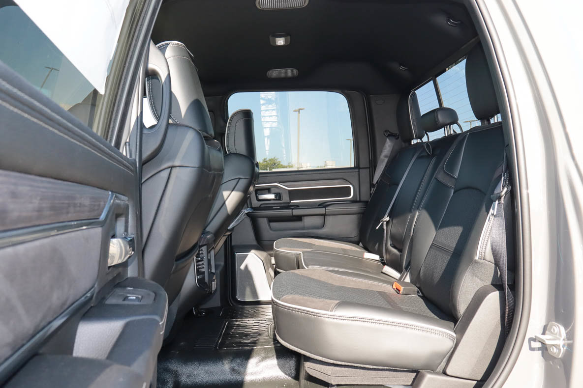 New 2027 RAM 3500 Big Horn AWD/4WD image 14