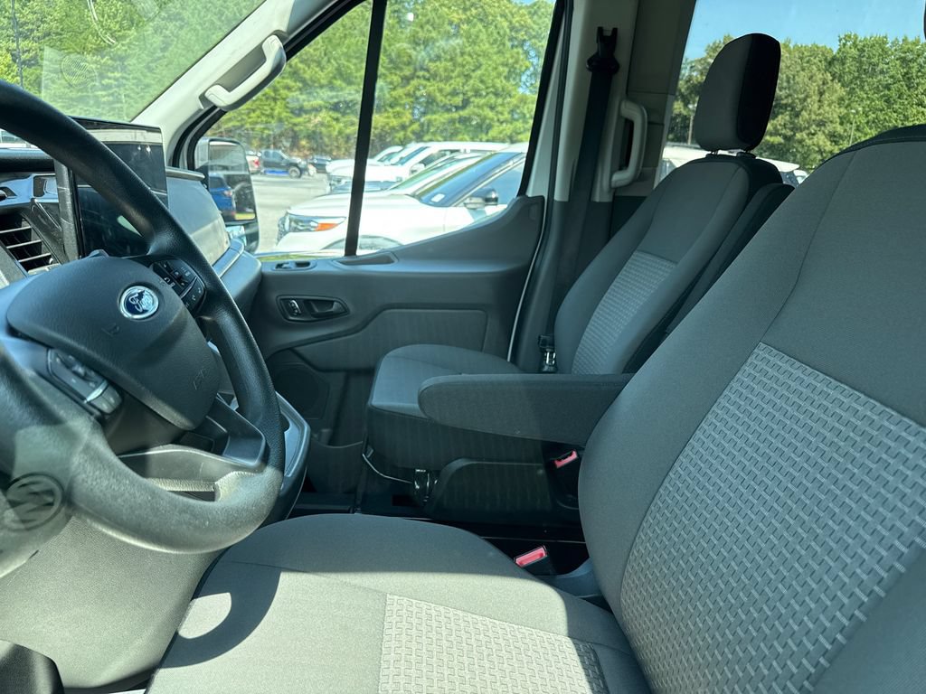 Used 2025 Ford Transit 350 XLT RWD image 9