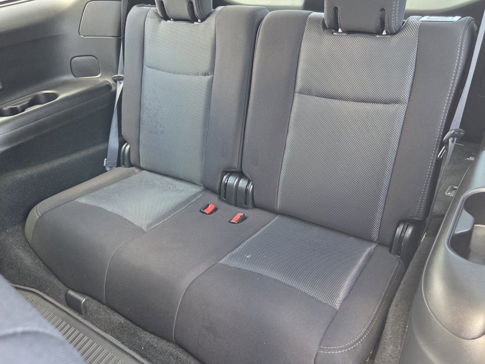 Used 2020 Nissan Pathfinder S FWD image 12