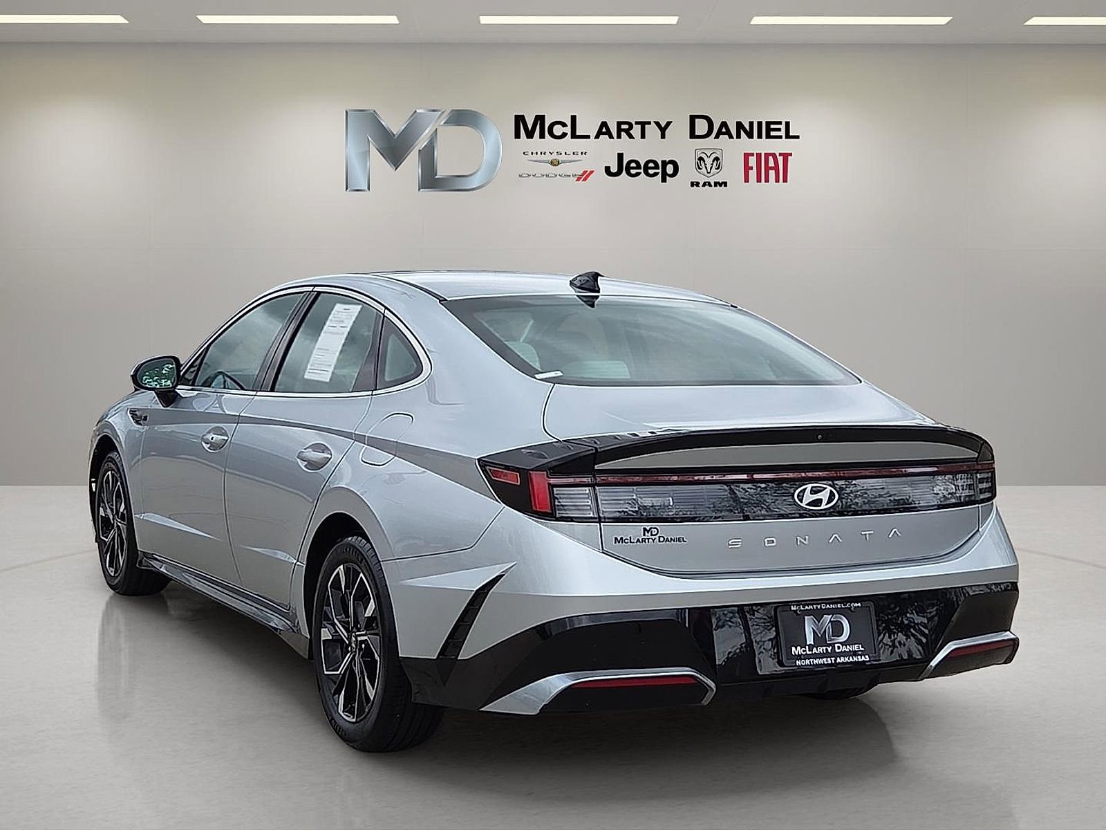 Used 2024 Hyundai Sonata SEL FWD image 4