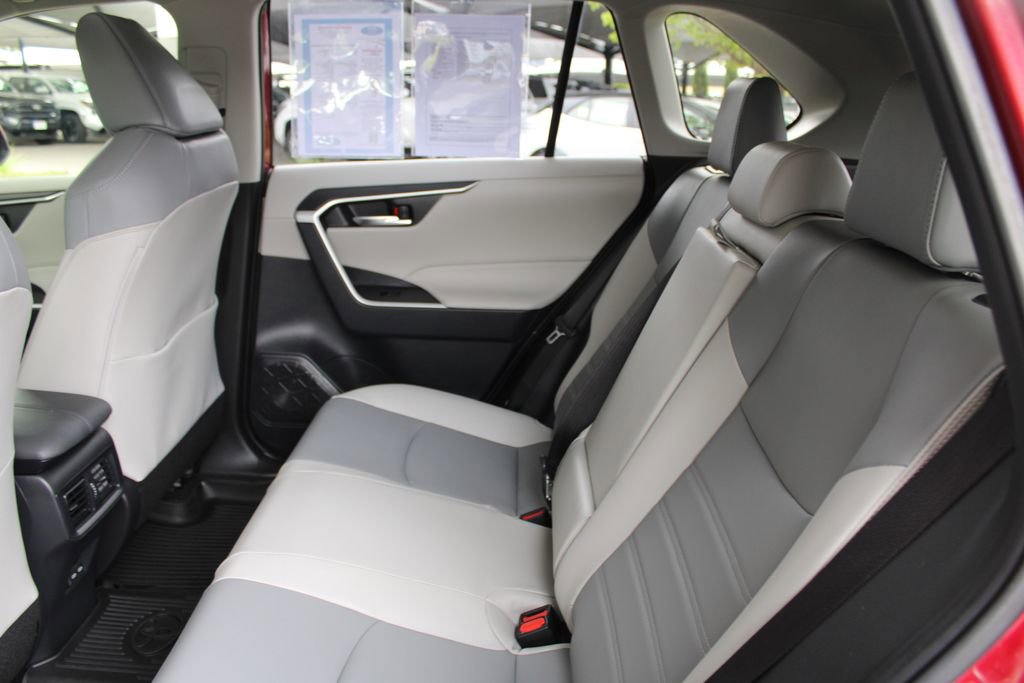 Used 2023 Toyota RAV4 XLE Premium AWD/4WD image 53