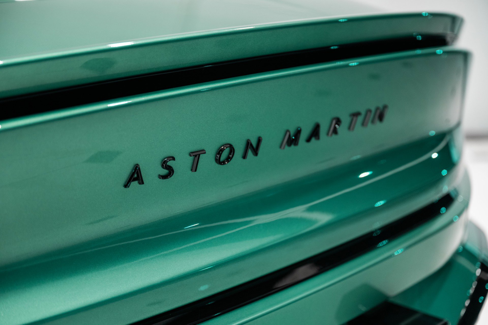 New 2026 Aston Martin Vanquish Convertible image 8