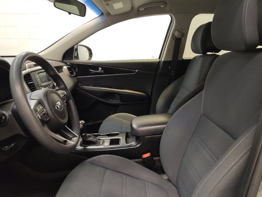 Used 2016 Kia Sorento FWD image 17