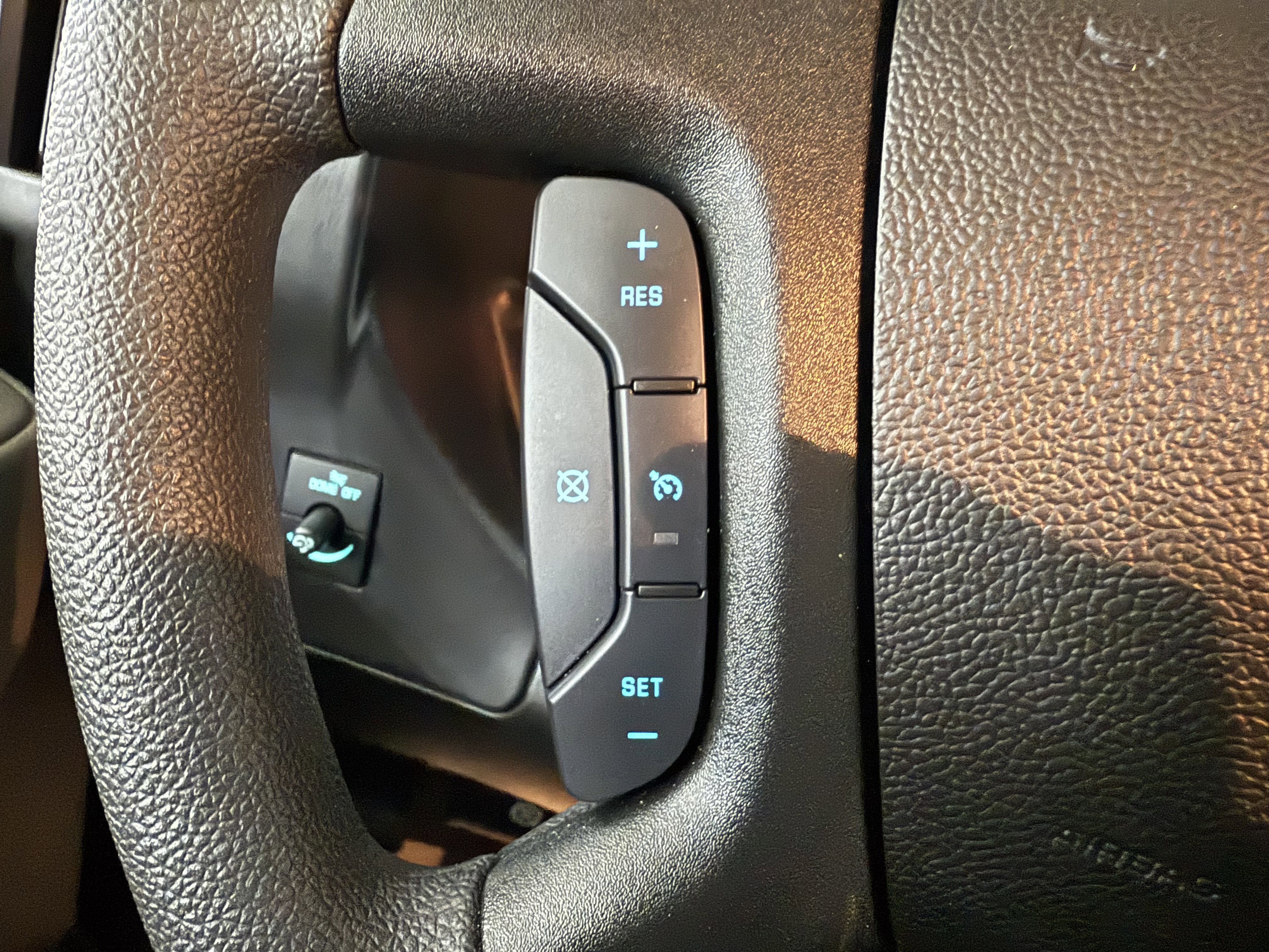 New 2025 Chevrolet Express 3500 w/ Power Convenience Package image 19