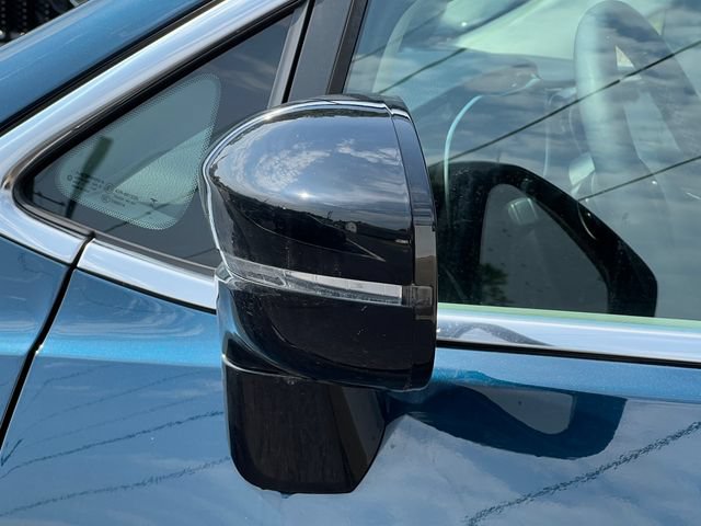 Used 2024 Chrysler Pacifica Limited FWD image 43