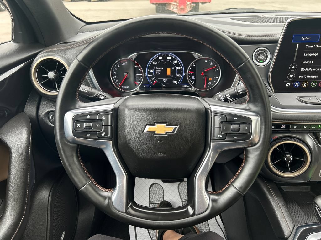 Used 2023 Chevrolet Blazer Premier w/ Enhanced Convenience Package FWD image 23