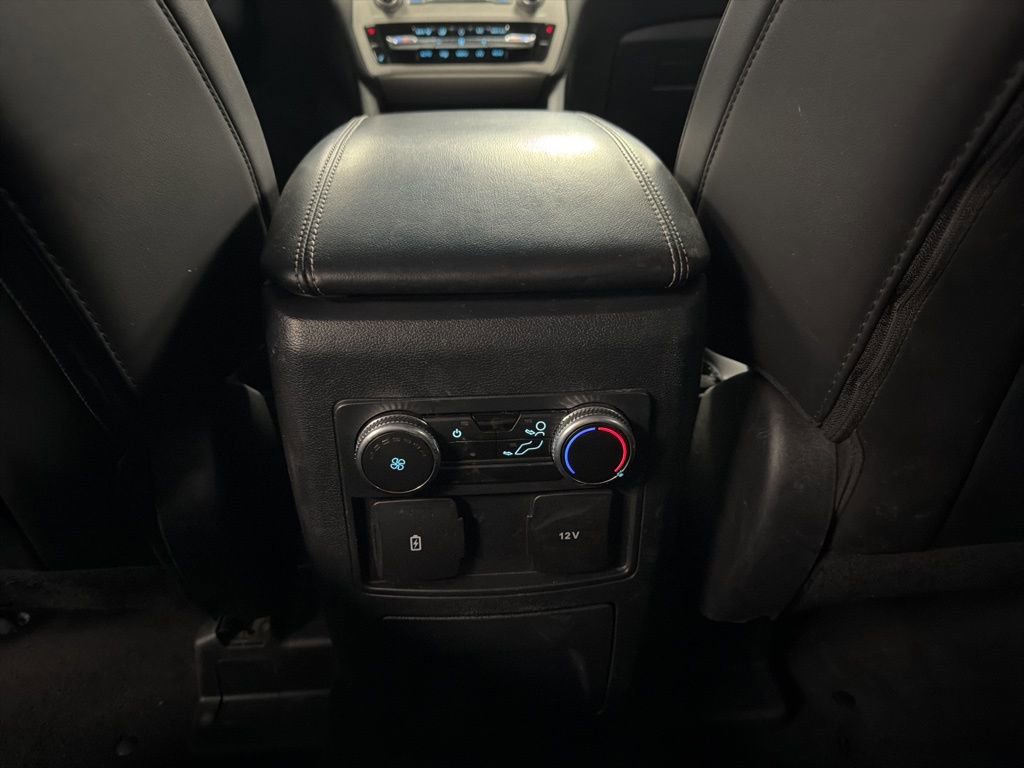 Used 2023 Ford Explorer XLT w/ Equipment Group 202A image 29