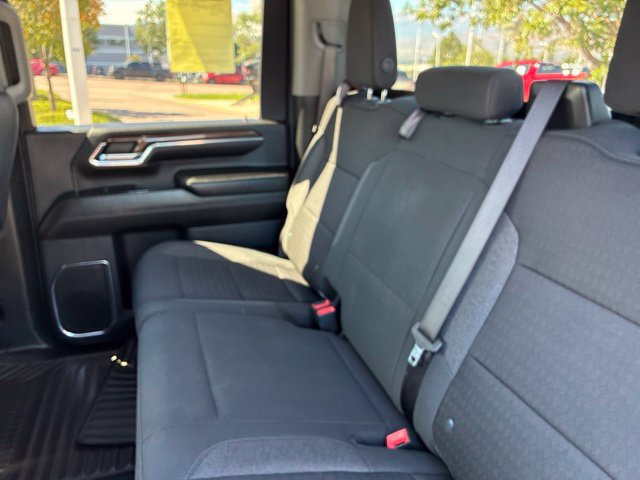Used 2024 Chevrolet Silverado 2500 LT AWD/4WD image 18