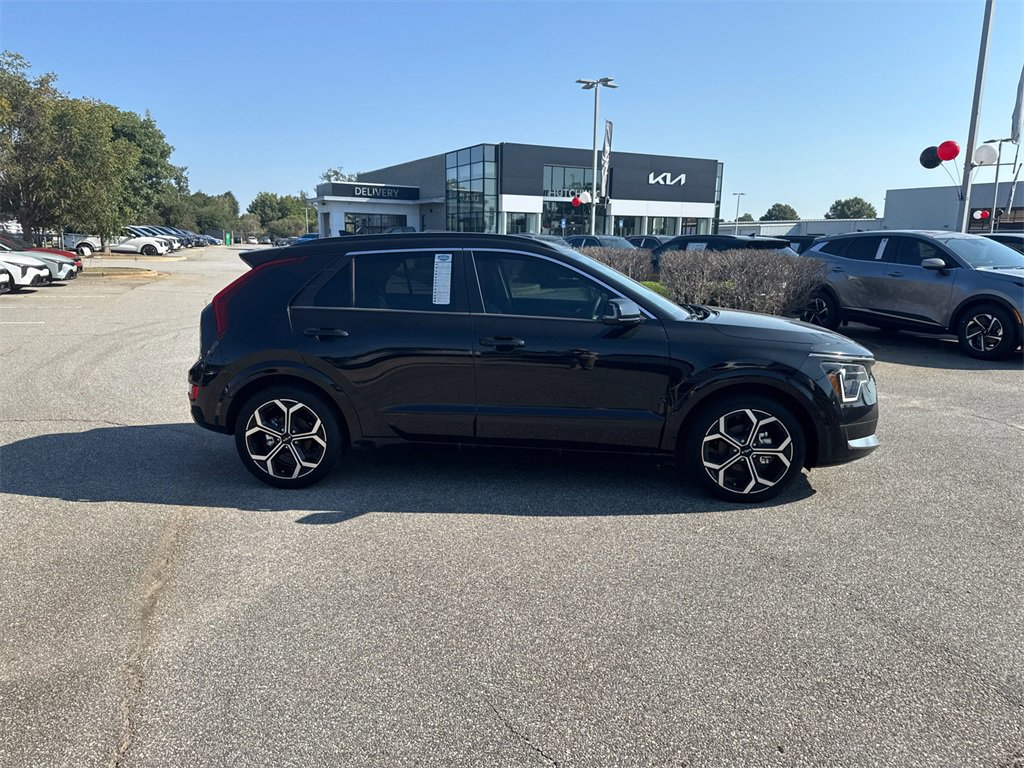 New 2024 Kia Niro EX Touring video 2