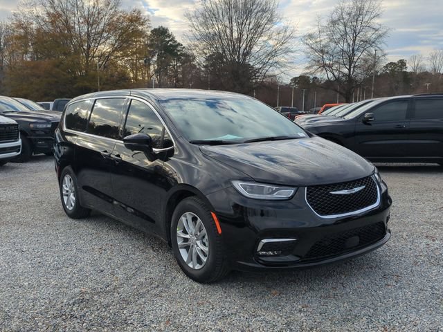 New 2026 Chrysler Pacifica Select FWD image 7