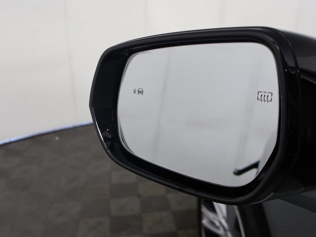 Used 2024 Cadillac Lyriq Tech RWD image 36
