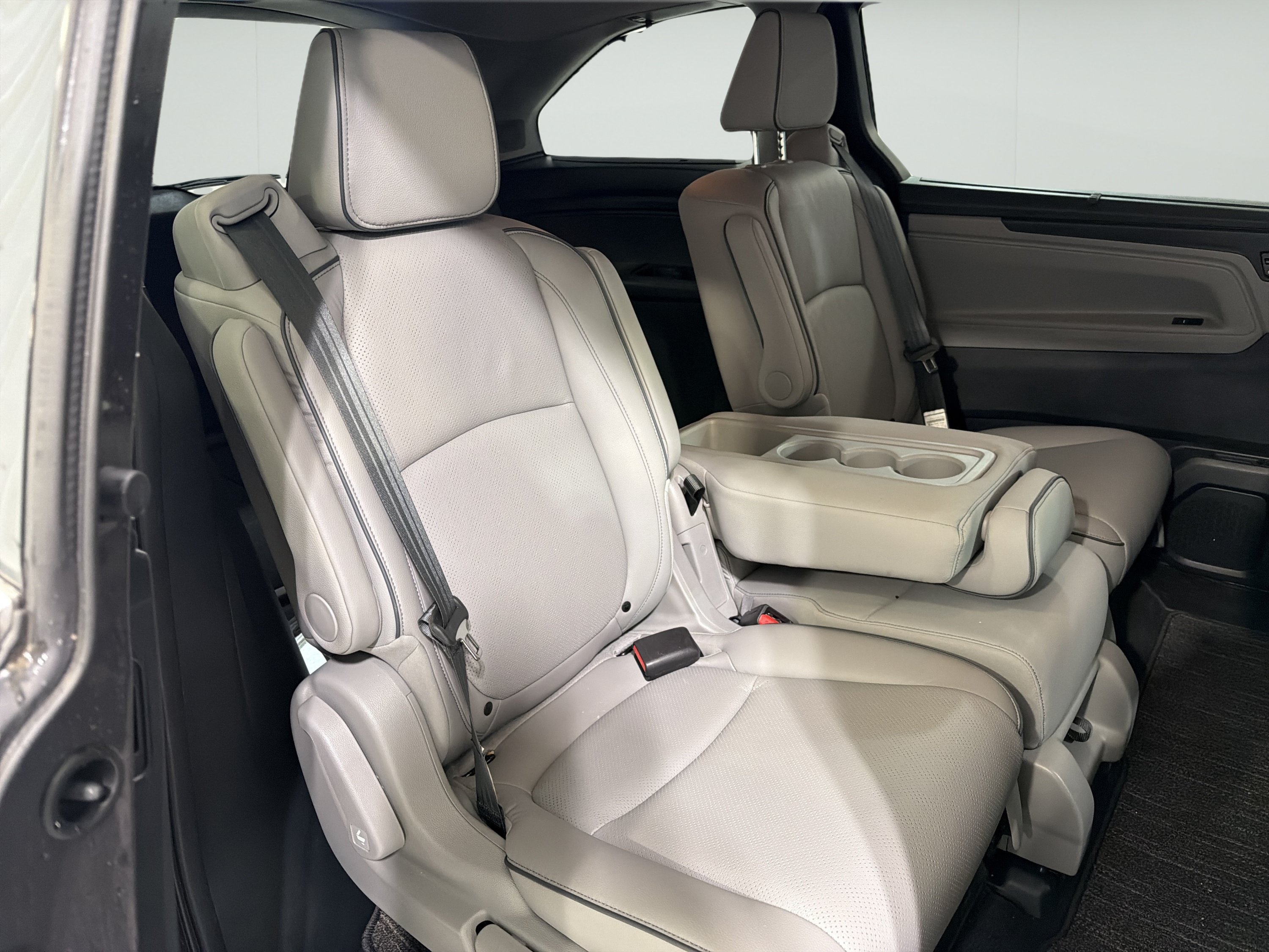 Used 2024 Honda Odyssey Elite image 14