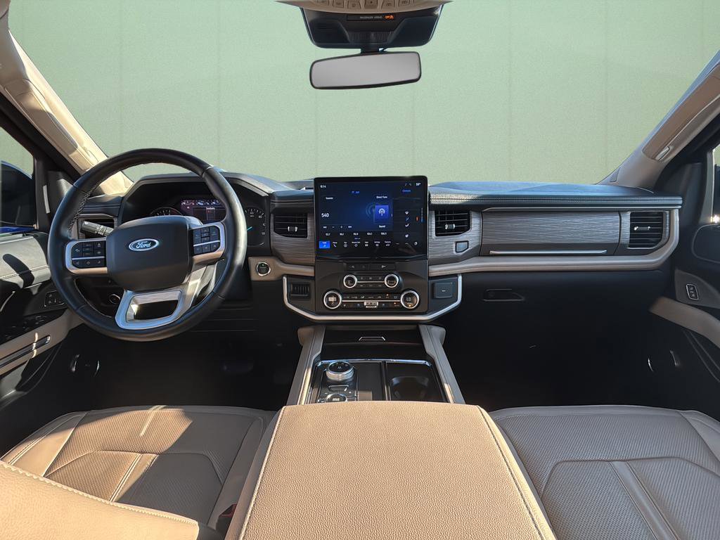 Used 2024 Ford Expedition Limited image 25
