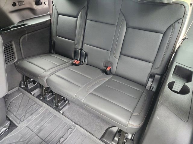 Used 2024 Chevrolet Suburban High Country w/ Premium Package image 33