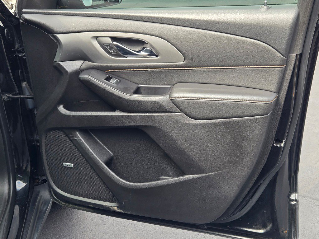 Certified 2019 Chevrolet Traverse LT w/ LT Premium Package FWD image 5