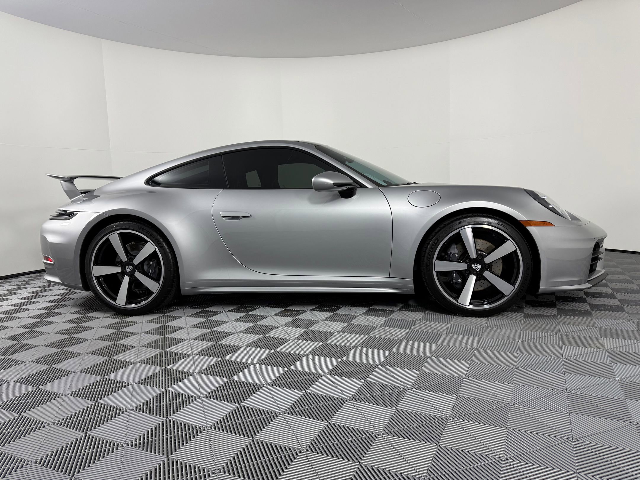 New 2026 Porsche 911 Carrera image 8