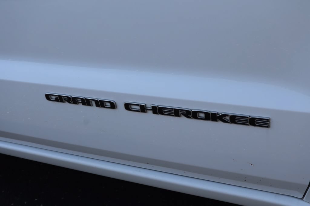 Used 2021 Jeep Grand Cherokee Overland AWD/4WD image 24