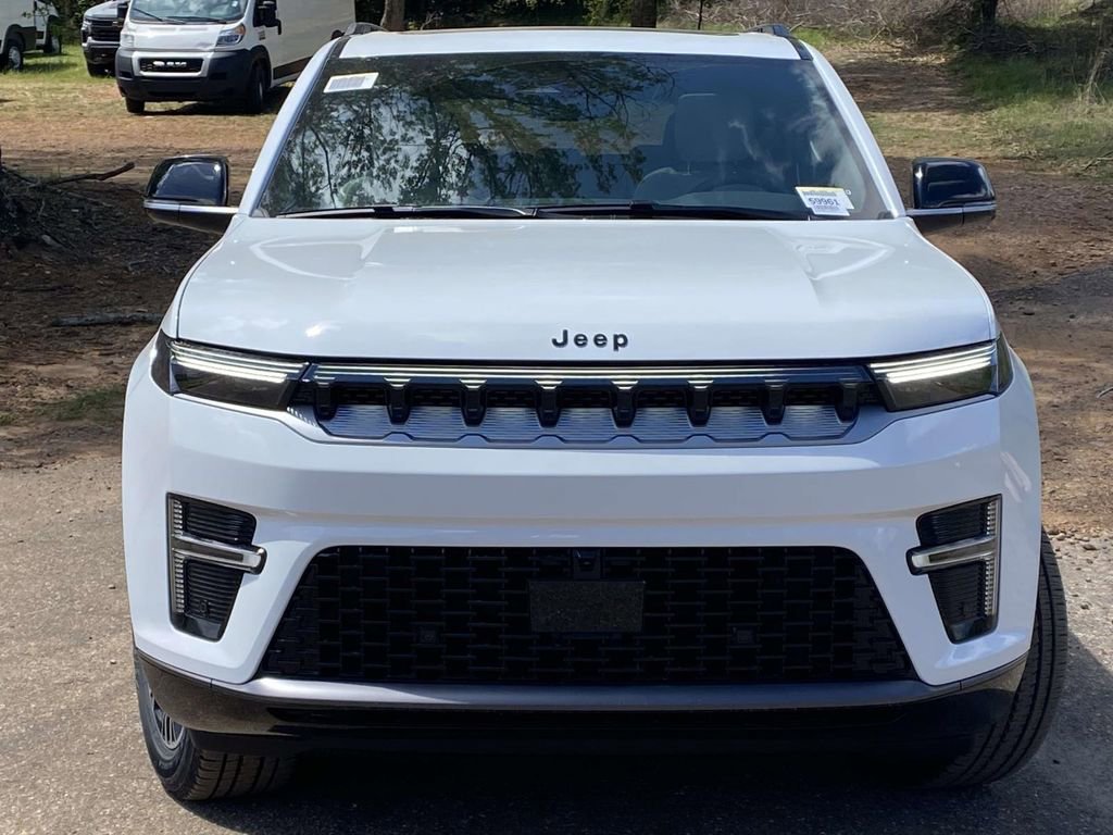 New 2026 Jeep Grand Wagoneer 2WD image 2