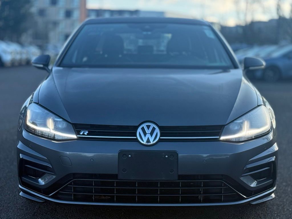 Used 2018 Volkswagen Golf R 4-Door image 8