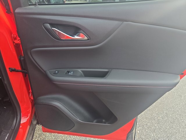 Certified 2025 Chevrolet Blazer RS w/ Driver Confidence II Package image 25