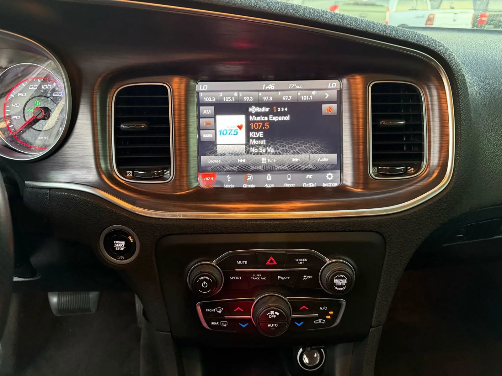 Used 2018 Dodge Charger R/T Scat Pack RWD image 20