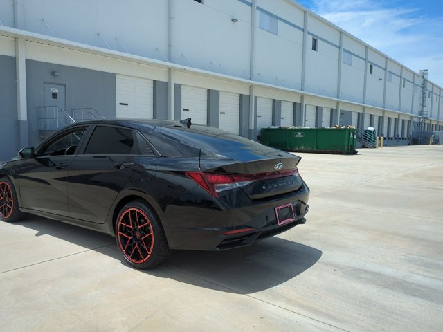 Used 2021 Hyundai Elantra SEL FWD image 7