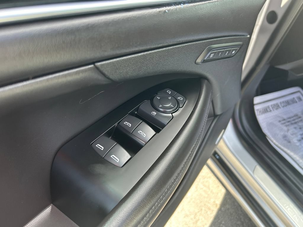Certified 2019 Buick LaCrosse Essence w/ Sun and Shade Package AWD/4WD image 11