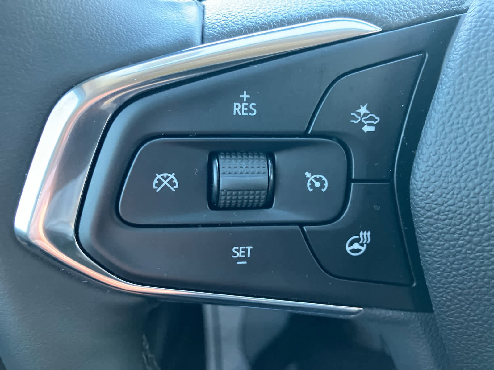 Used 2026 Chevrolet Trax ACTIV image 17