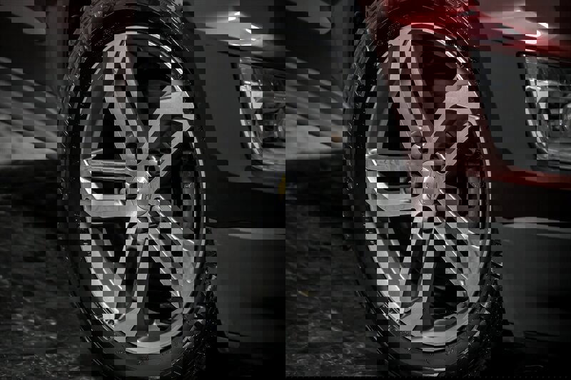 Used 2016 Chevrolet Equinox LTZ w/ Enhanced Convenience Package image 3