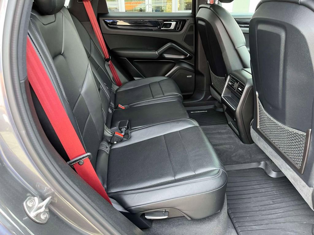 Used 2019 Porsche Cayenne image 20