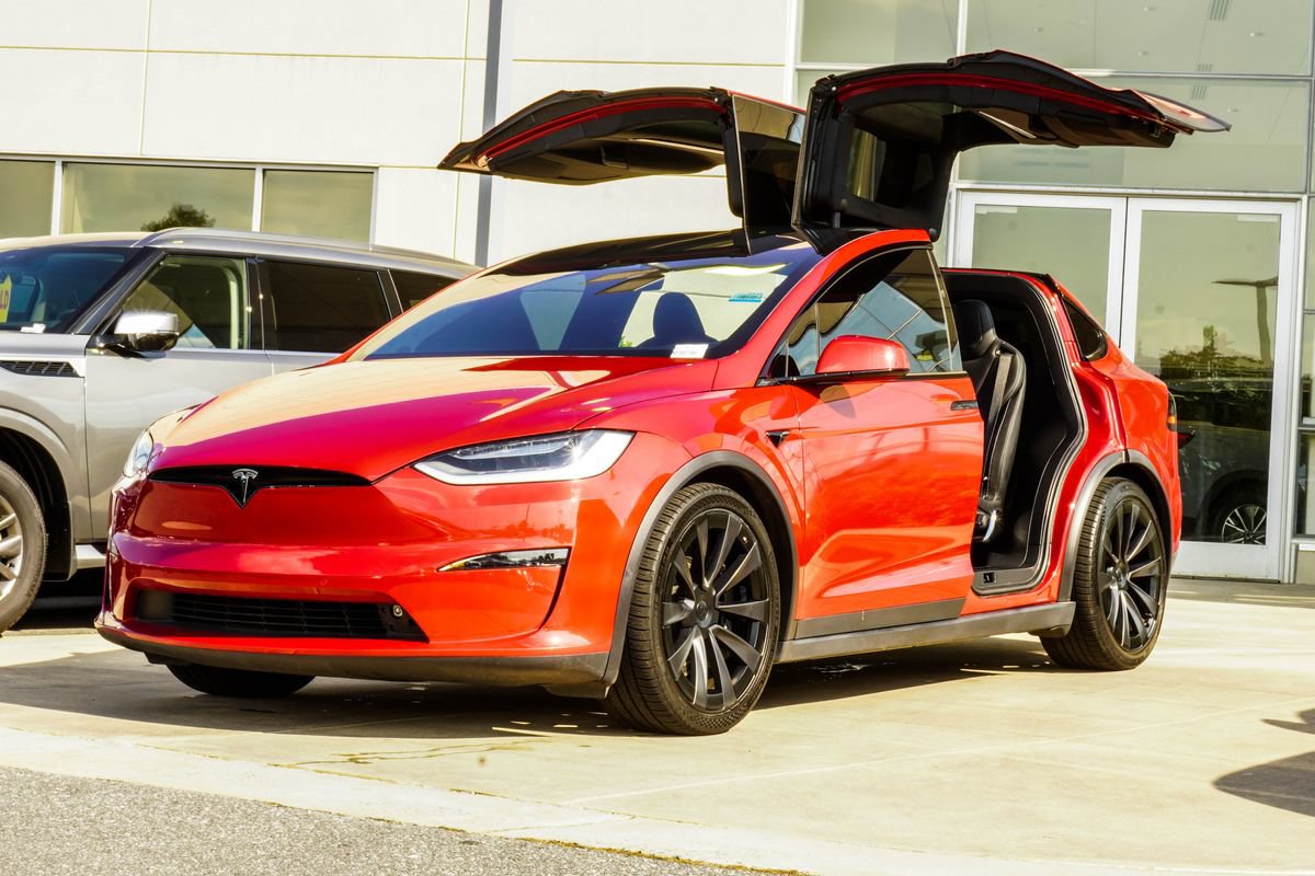Used 2022 Tesla Model X Plaid AWD/4WD image 14