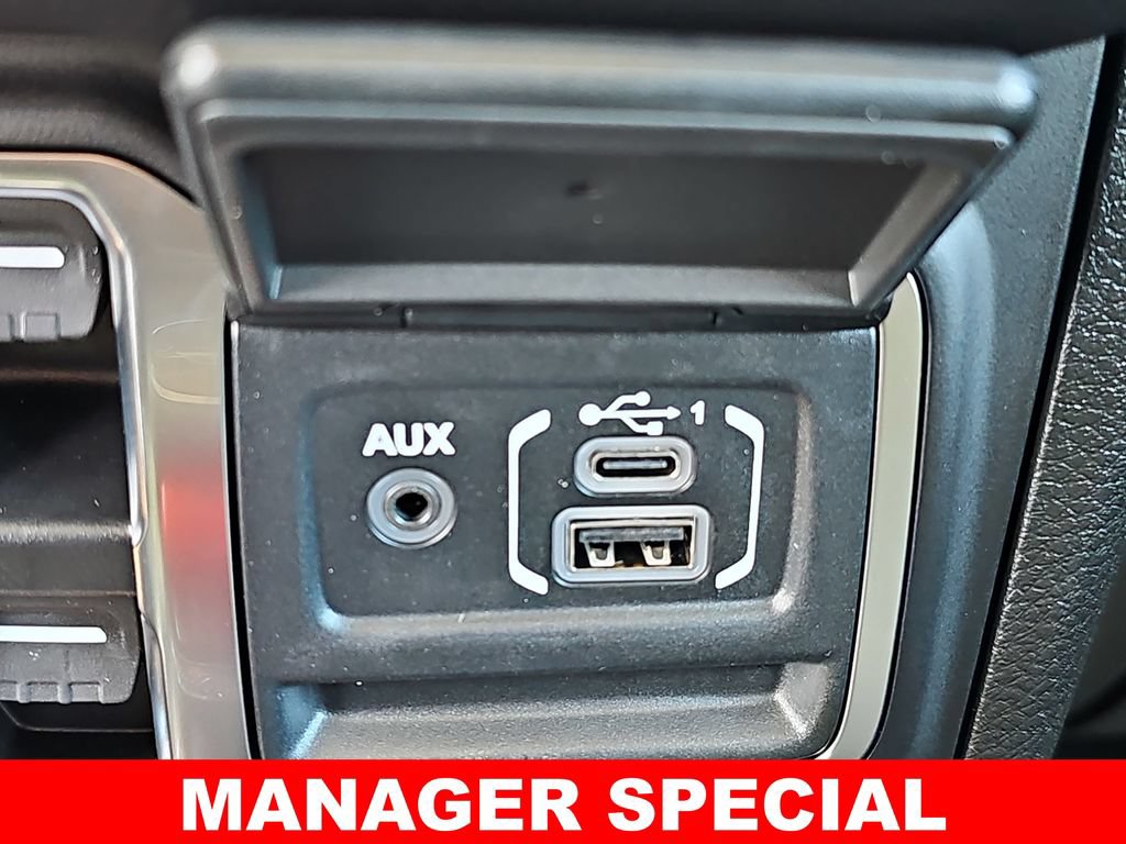 New 2025 Jeep Gladiator Mojave w/ Convenience Group AWD/4WD image 24
