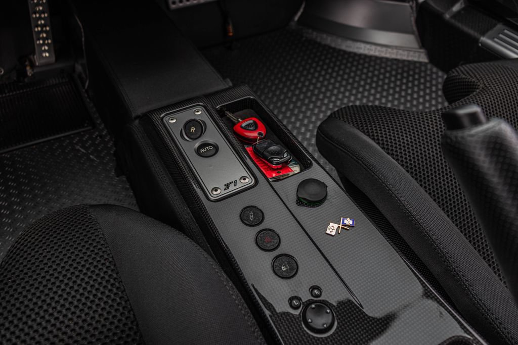 Used 2008 Ferrari F430 Scuderia RWD image 5