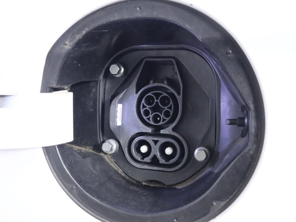 Used 2020 Hyundai Ioniq Limited image 42