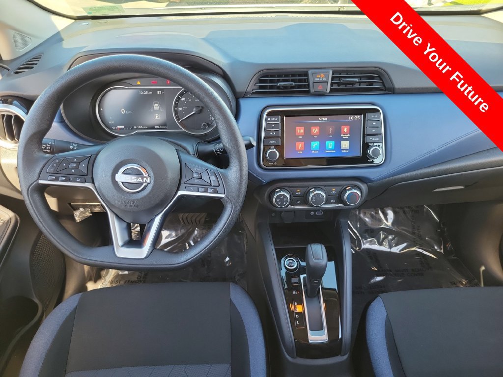 Used 2025 Nissan Versa SV w/ Trunk Package FWD image 4