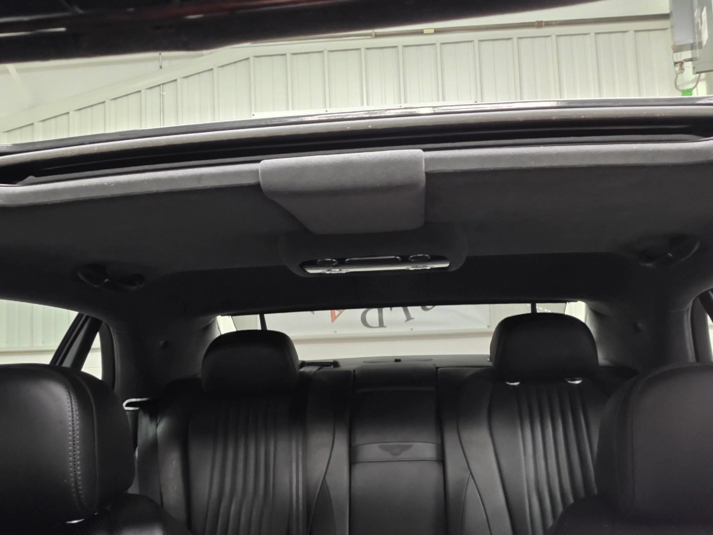 Used 2018 Bentley Flying Spur V8 AWD/4WD image 33