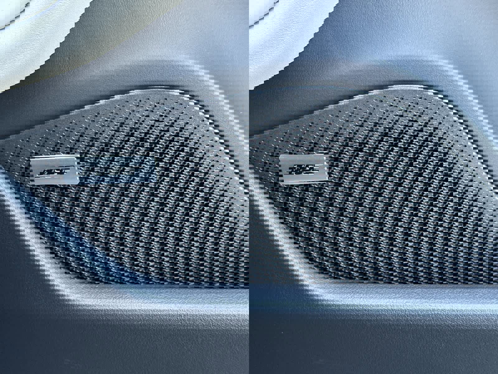 New 2026 Porsche Taycan 4S image 19