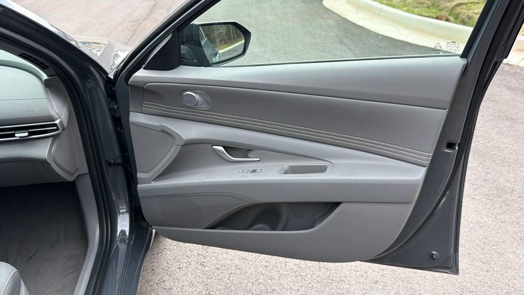 New 2026 Hyundai Elantra Sport w/ Cargo Package image 15
