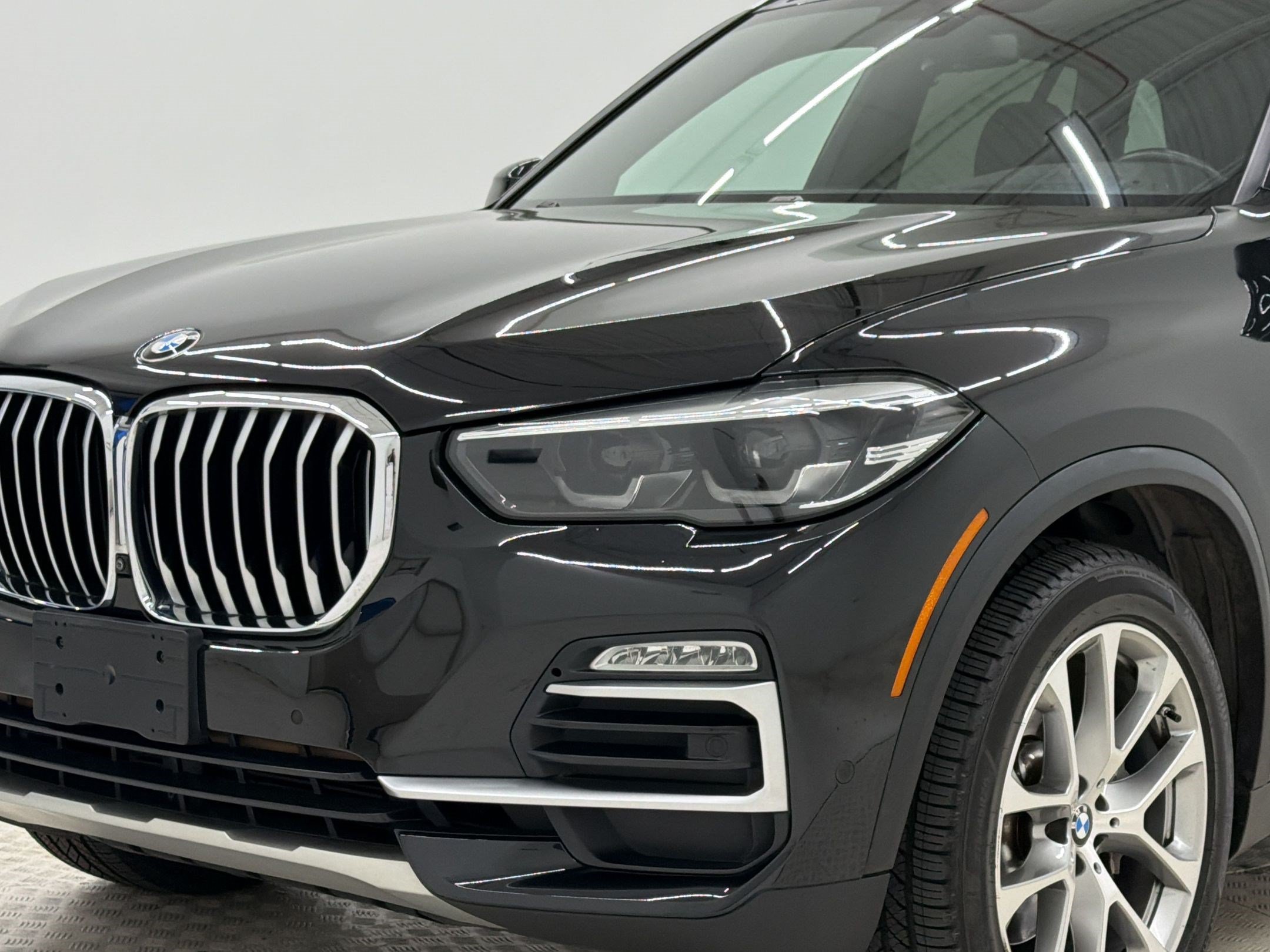 Used 2021 BMW X5 xDrive40i AWD/4WD image 12
