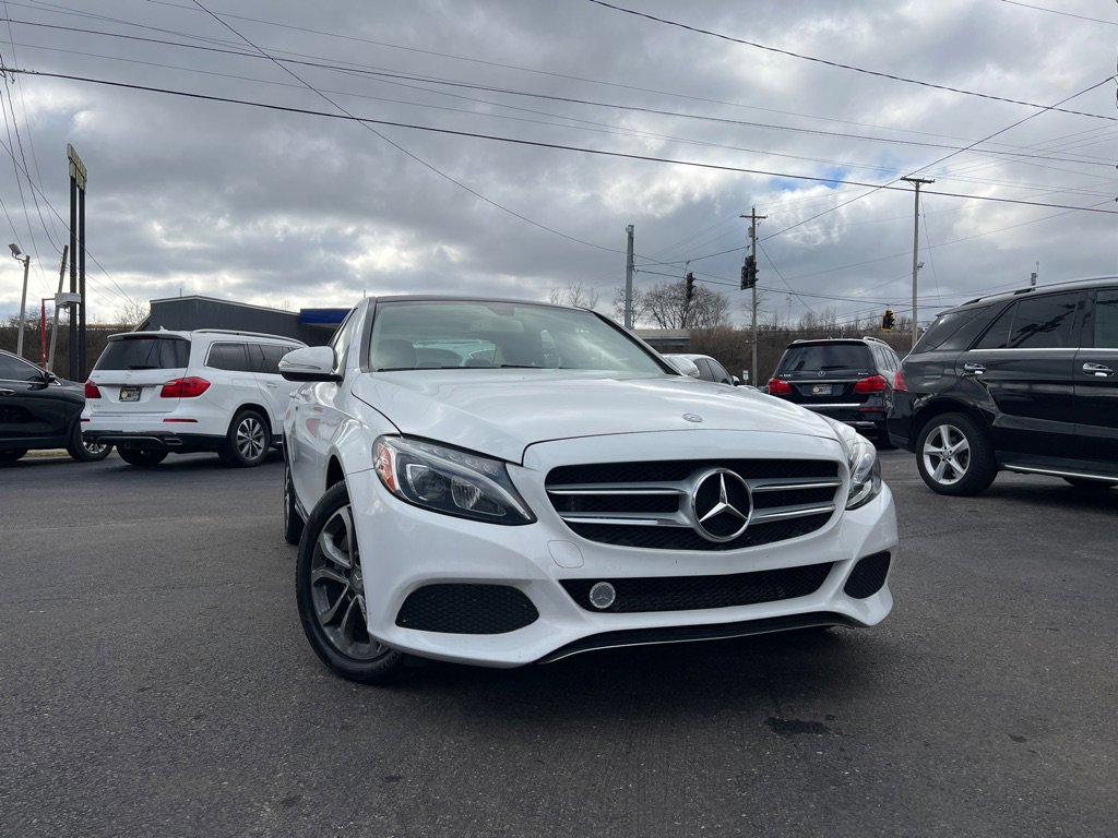 Used 2015 Mercedes-Benz C 300 4MATIC Sedan image 3