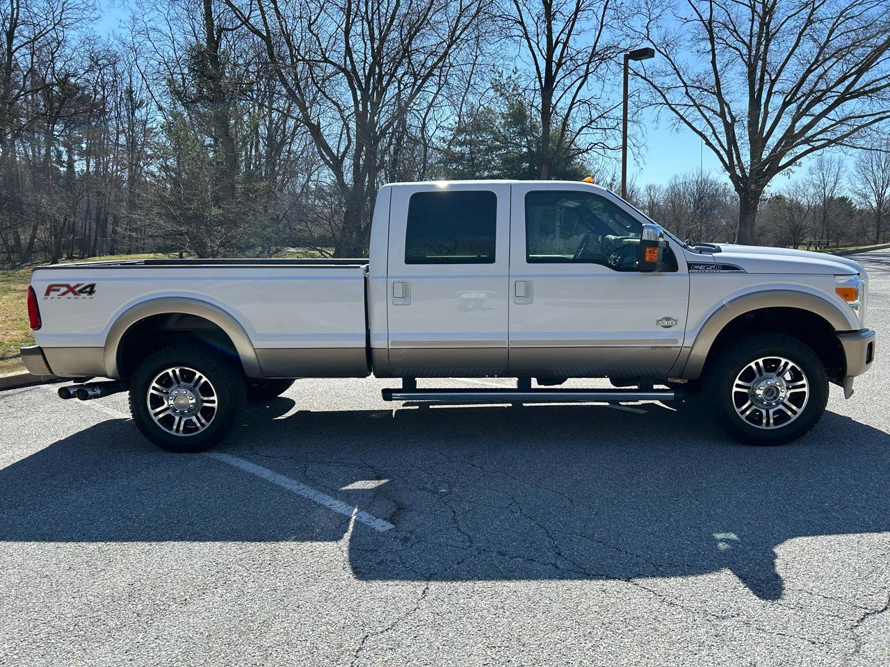 Used 2014 Ford F350 King Ranch w/ King Ranch w/Chrome Package image 4