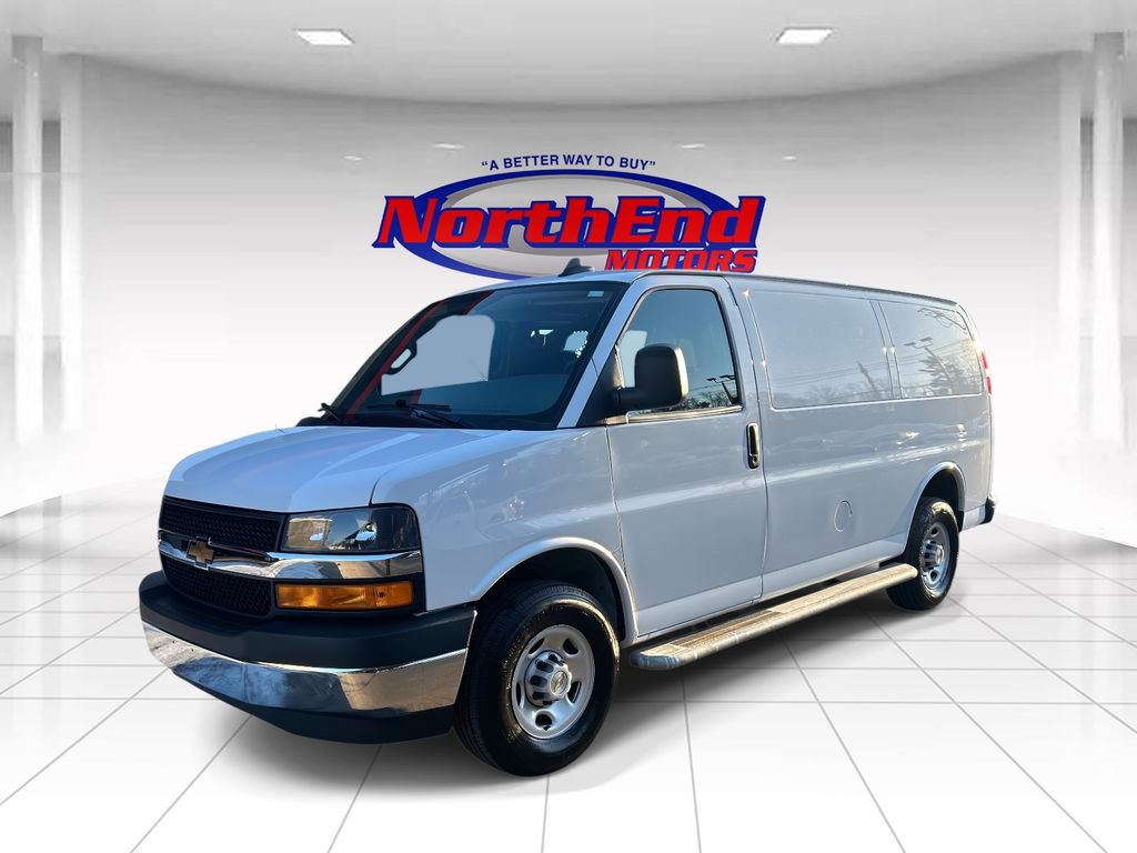 Used 2024 Chevrolet Express 2500 w/ Driver Convenience Package image 7
