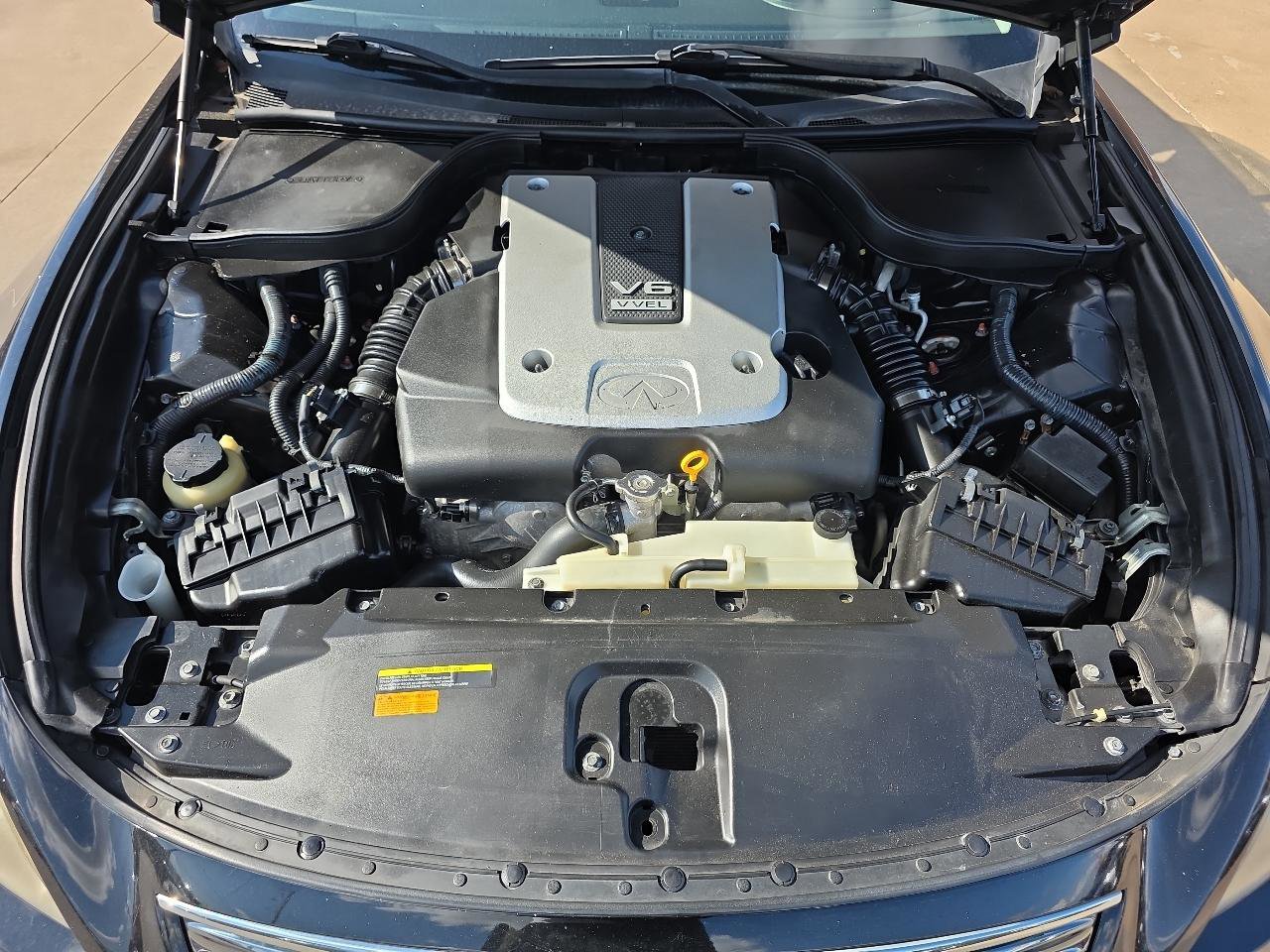 Used 2011 INFINITI G37 Convertible w/ Premium Pkg RWD image 29