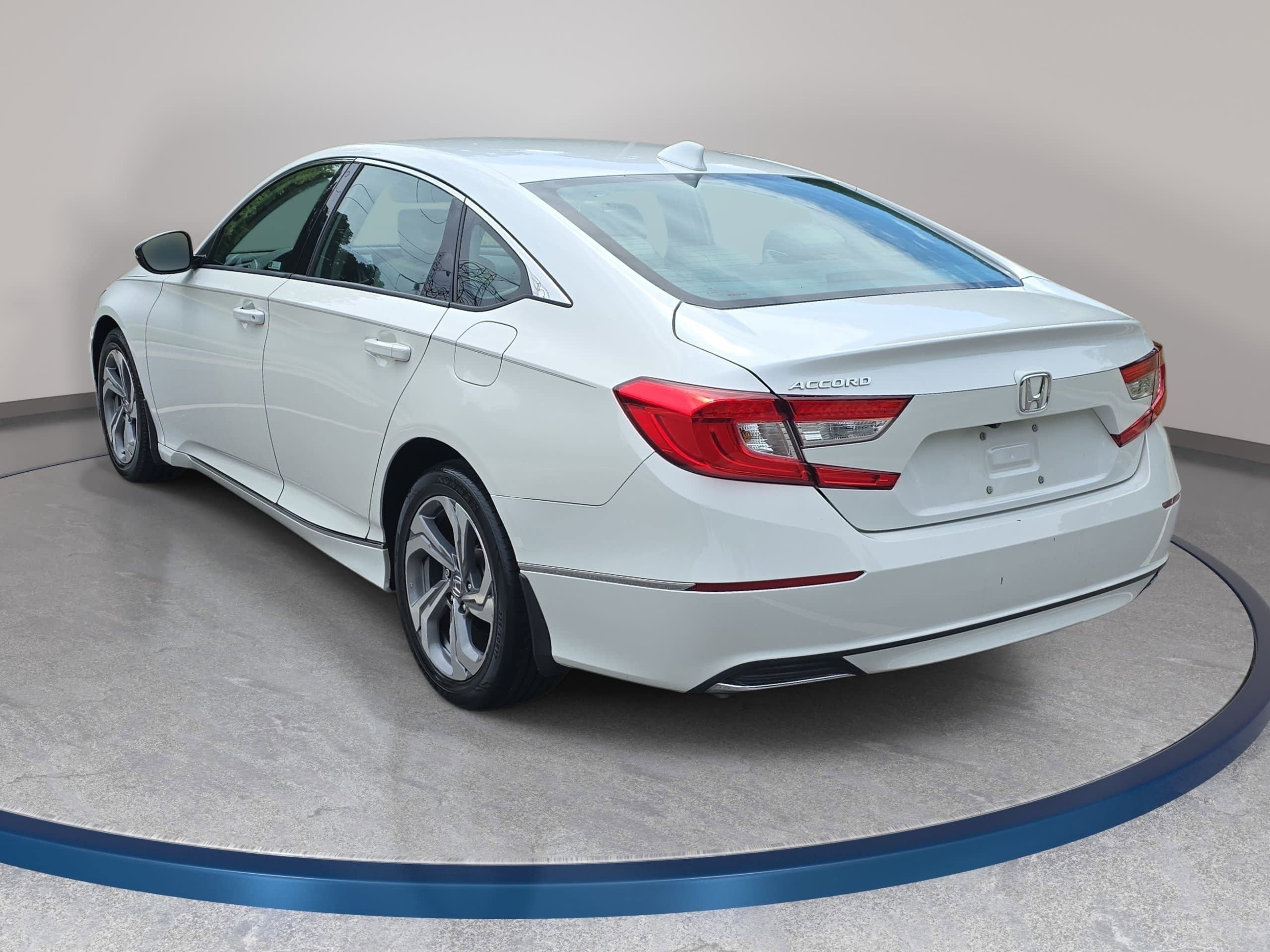 Used 2019 Honda Accord EX-L image 7