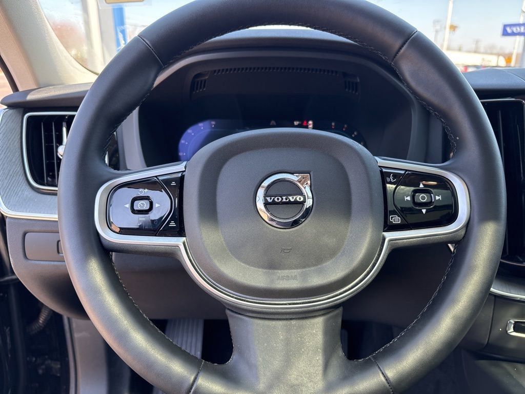 Certified 2025 Volvo XC60 B5 Plus image 16