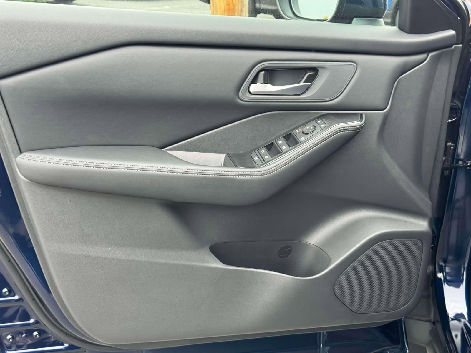 New 2026 Nissan Rogue SV AWD/4WD image 22