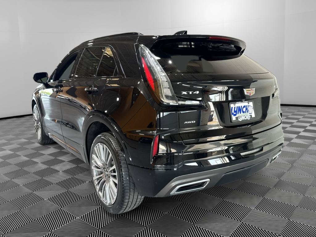 Used 2024 Cadillac XT4 Sport AWD/4WD image 3
