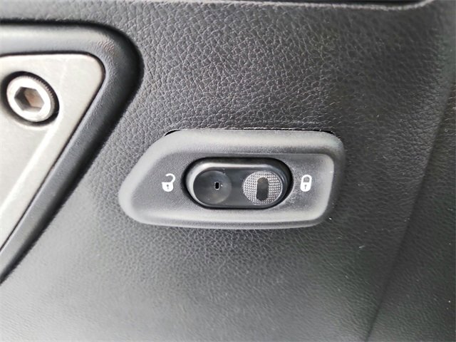 Used 2018 Jeep Wrangler Unlimited Sport S image 28