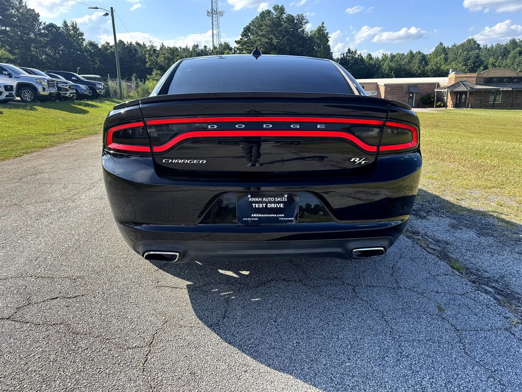Used 2015 Dodge Charger R/T RWD image 9
