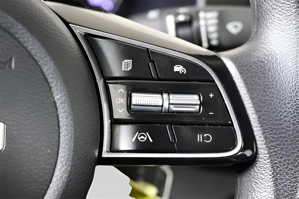 Certified 2024 Kia Forte LX image 15